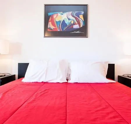 Casa Sol, Fast Wifi, Airco, Swimming Pool Near The Da Rocha * Portimao